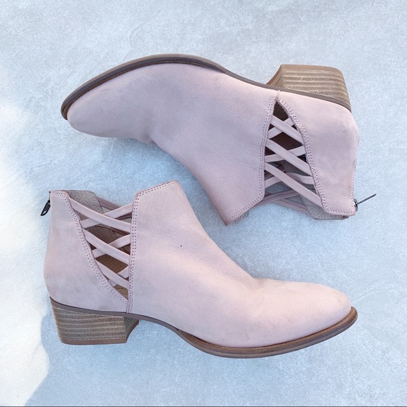 seychelles remembrance bootie